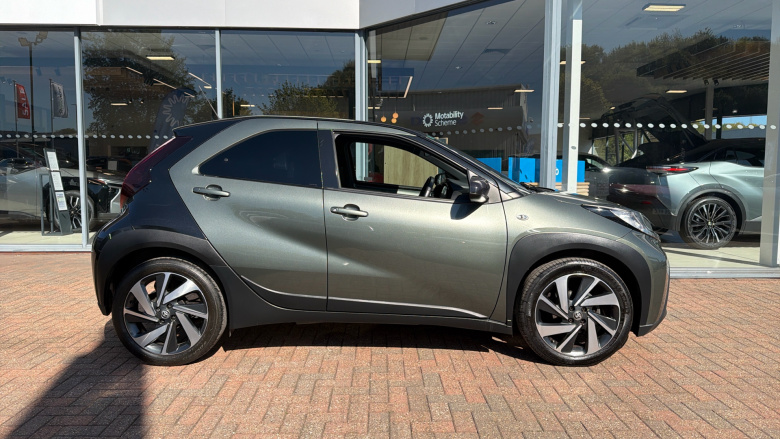 Toyota Aygo X 1.0 VVT-i Edge 5dr Petrol Hatchback